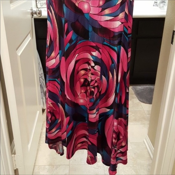 Wall Street Maxi Dress - Picture 7 of 7